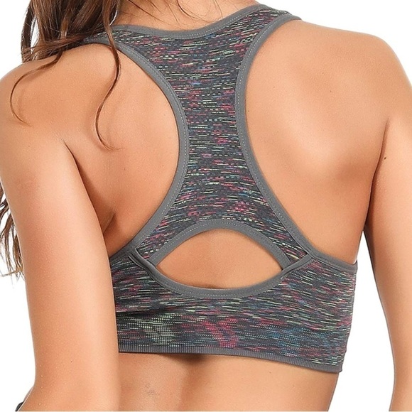 Sports Bra Medium Support Yoga Gym Activewear Bras with Pocket - Picture 2 of 10